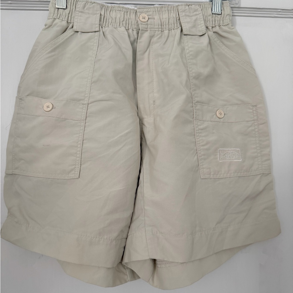 AFTCO light khaki original fishing shorts 8” men’s 30